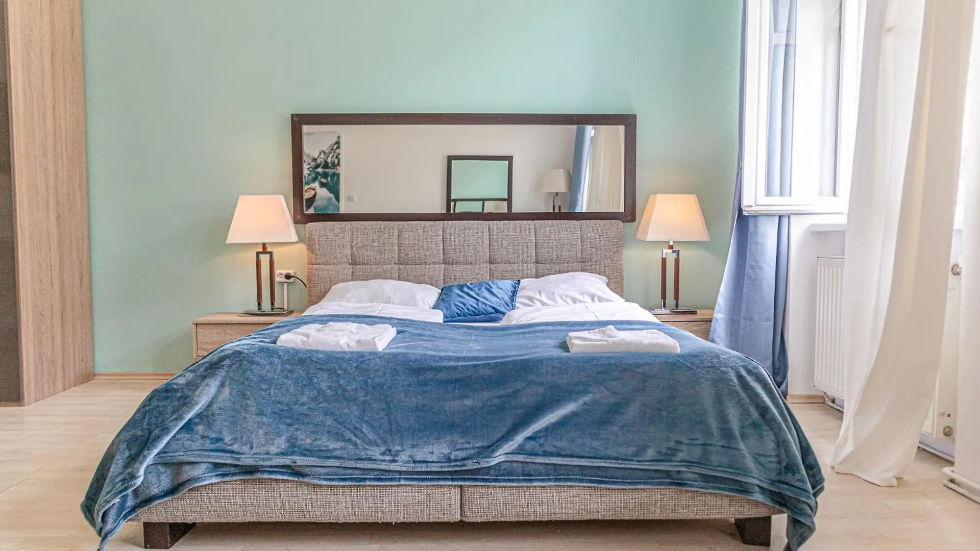Inviting 2Br Shared Apt - Centrally Located Wiedeń