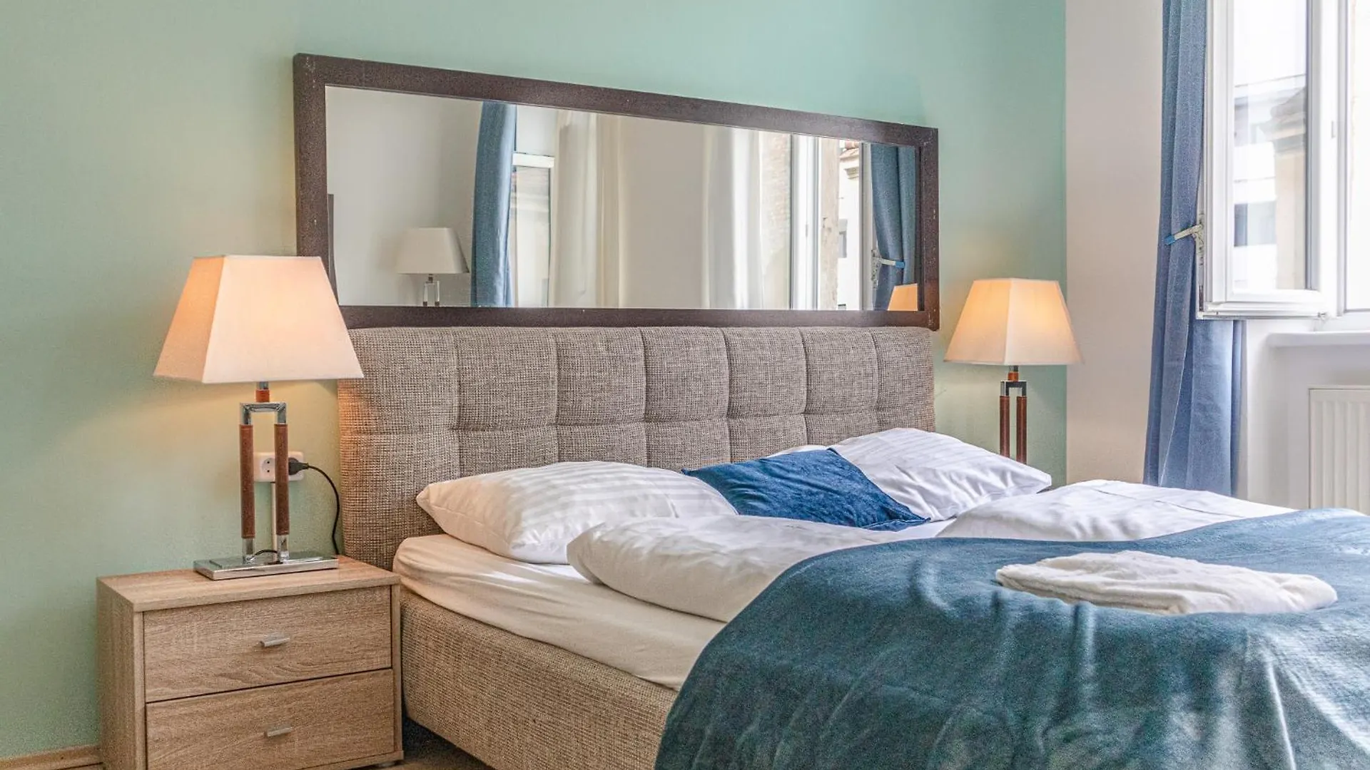 Inviting 2Br Shared Apt - Centrally Located Vienna Apartment