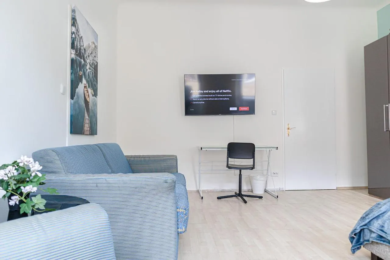 Inviting 2Br Shared Apt - Centrally Located Vienna Apartment