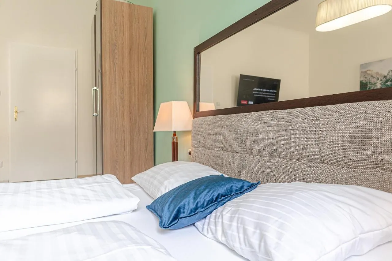 Apartment Inviting 2Br Shared Apt - Centrally Located Vienna